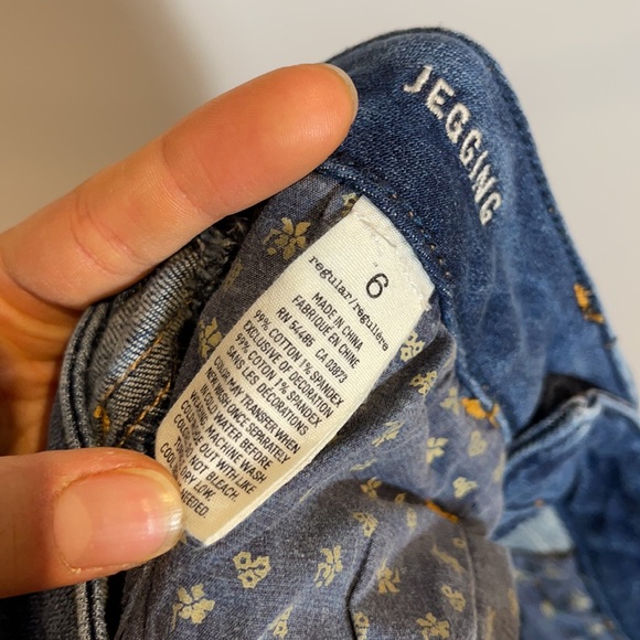 American Eagle Skinny Ankle Jeggings - Picture 4 of 5